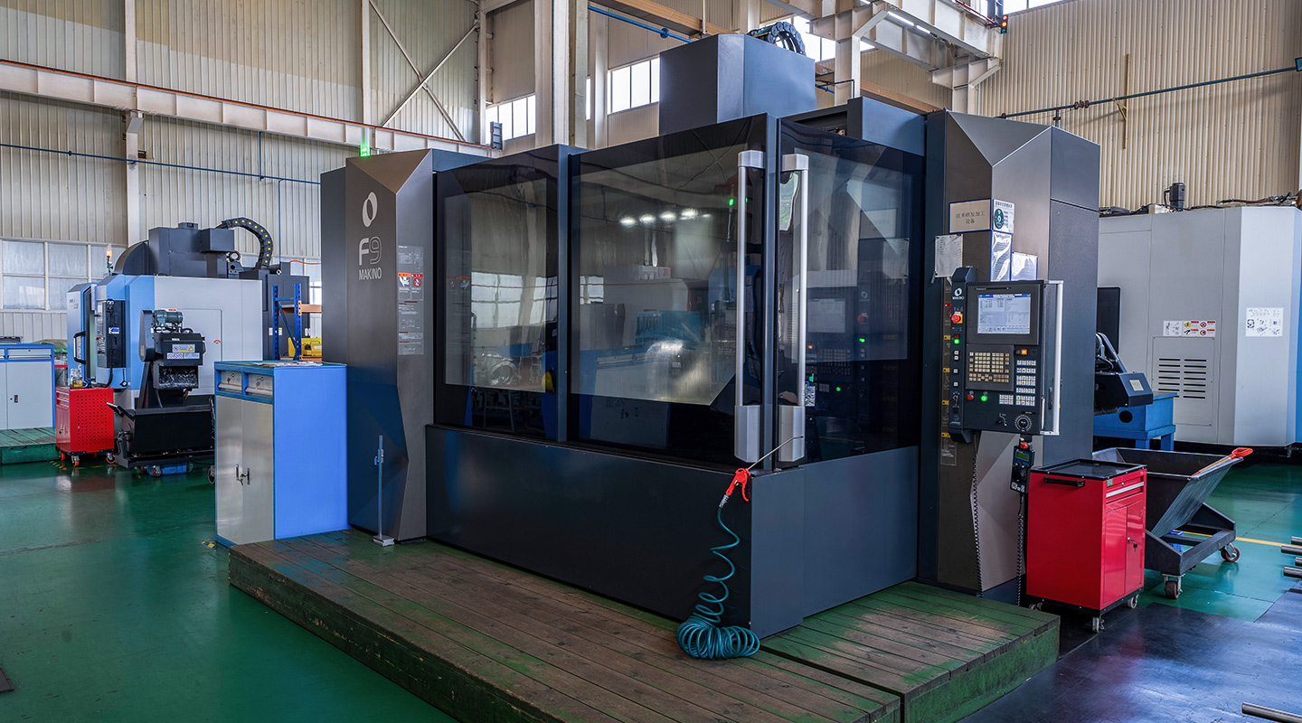 Vertical Machining Center F9 (V17)-MAKINO (Japan)